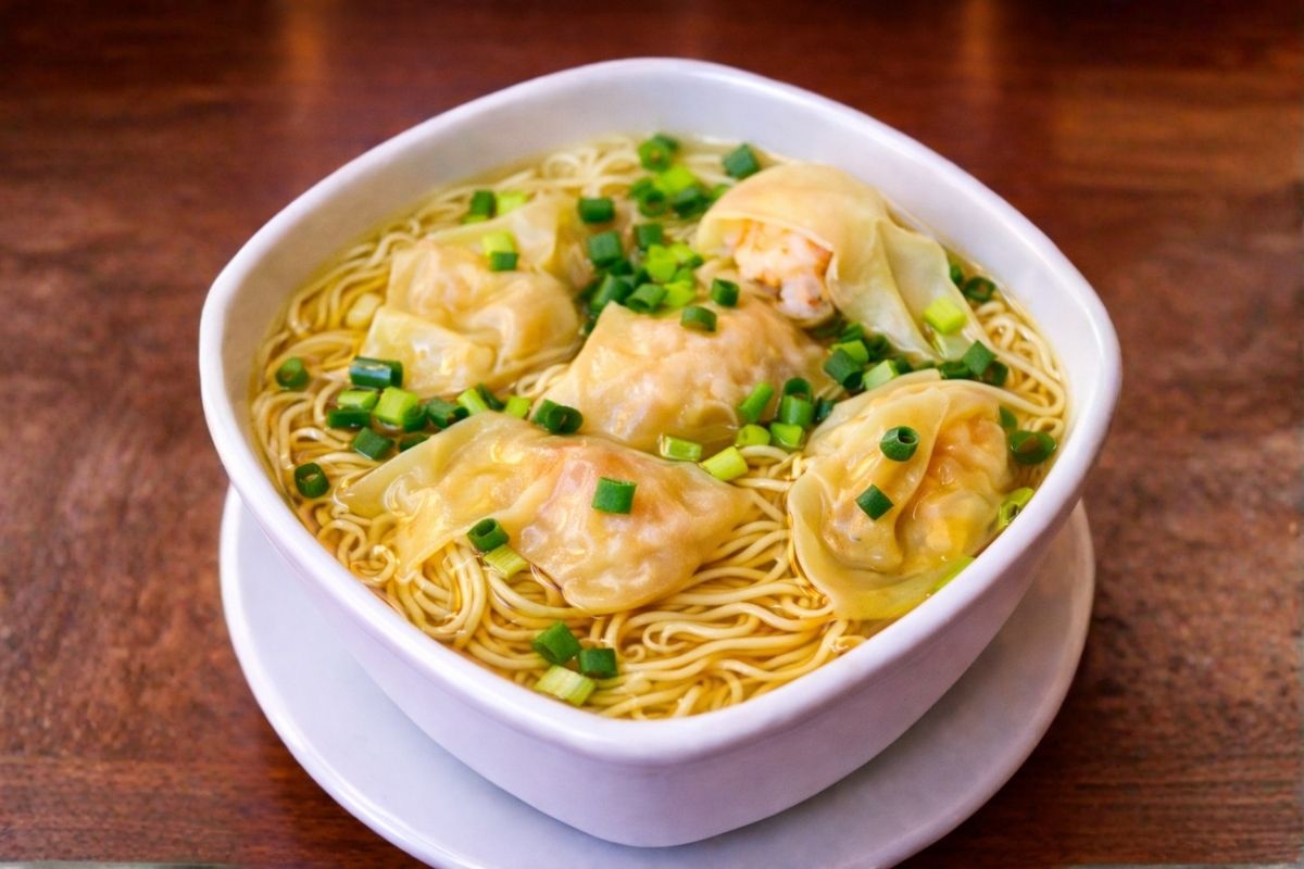 Sopa Wanton Mein